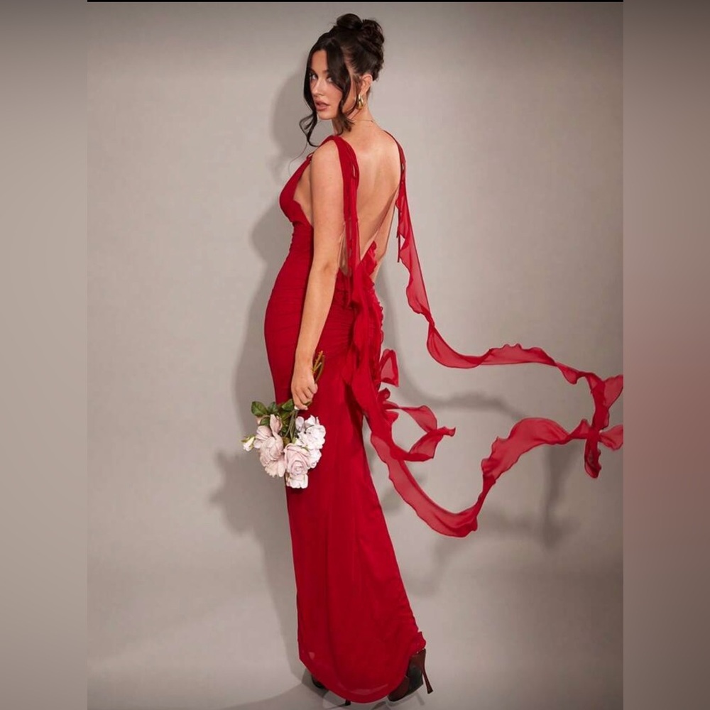 SHEIN Elegant Red Backless Evening Dress